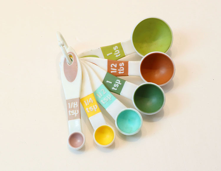 包注套六量匙 A8018