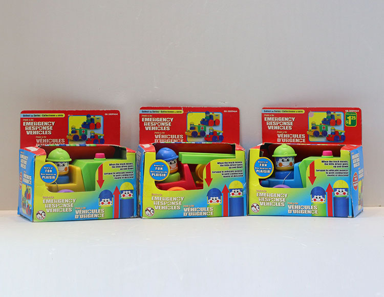 卡通警车+消防车+救护车+人 B9107