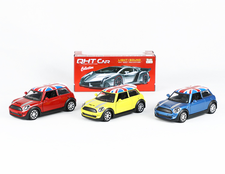 1:32合金回力GT迷你宝马车 XL80126L